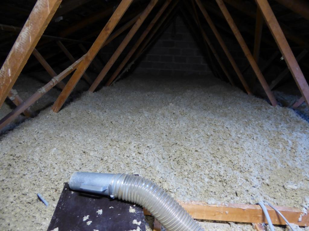 Aprs isolation avec laine de roche en flocon